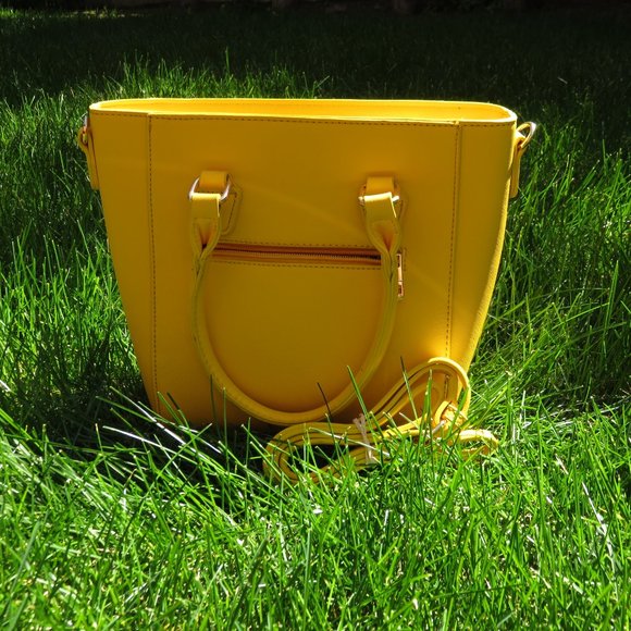 Yellow Leather Tote Handbag with Strap - Picture 10 of 10
